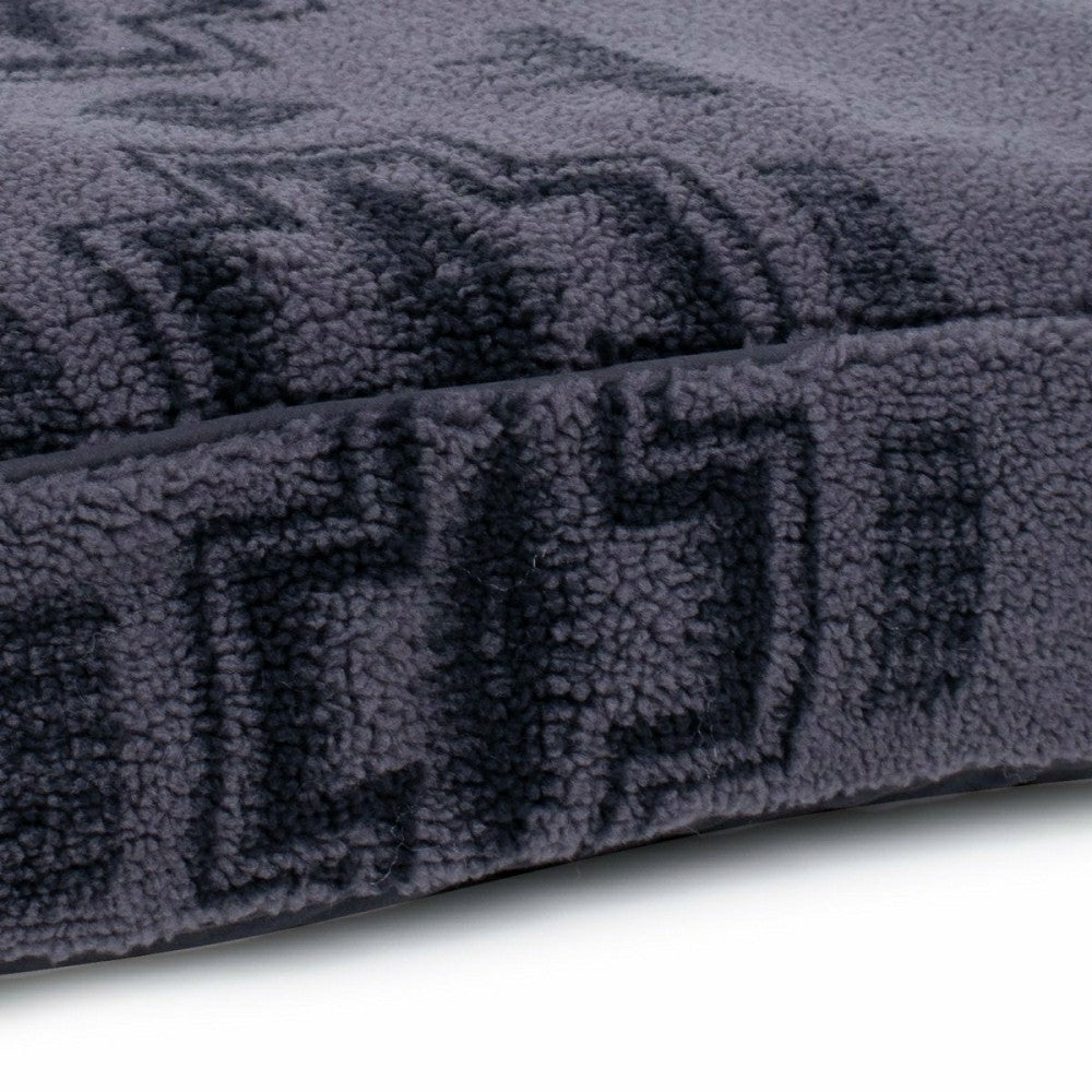 Plow & Hearth Pendleton Berber Pet Napper