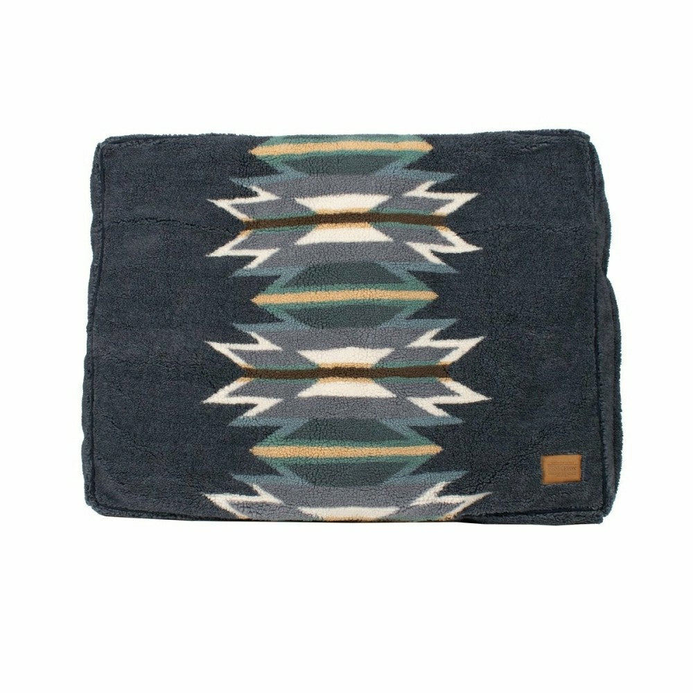 Plow & Hearth Pendleton Berber Pet Napper