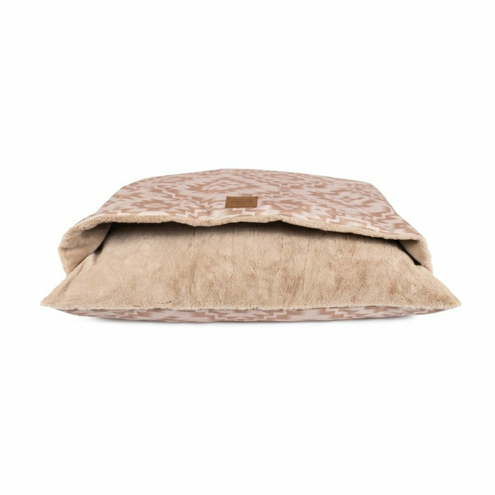 Plow & Hearth Pendleton Burrow Bed