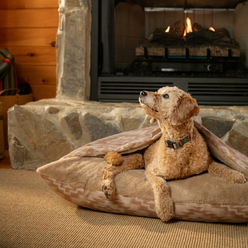 Plow & Hearth Pendleton Burrow Bed