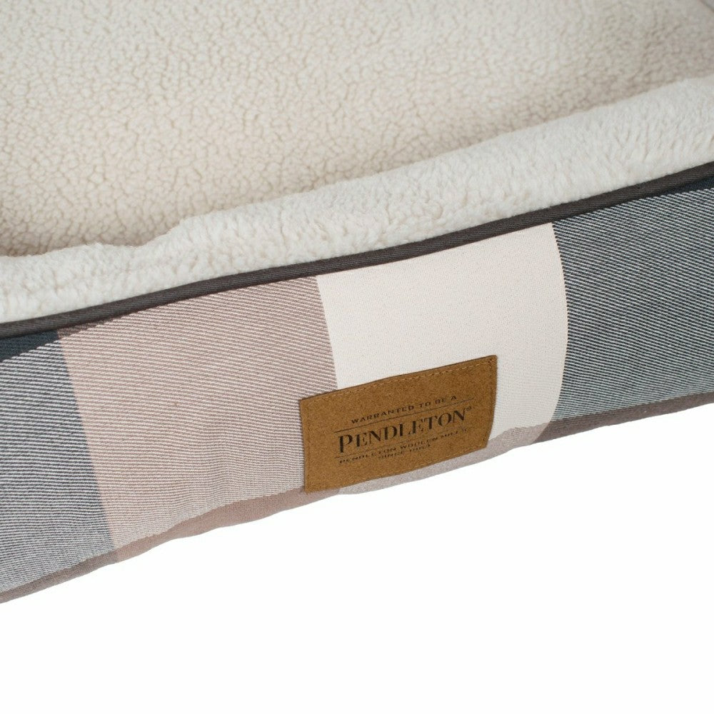 Plow & Hearth Pendleton Plaid Cozy Kuddler
