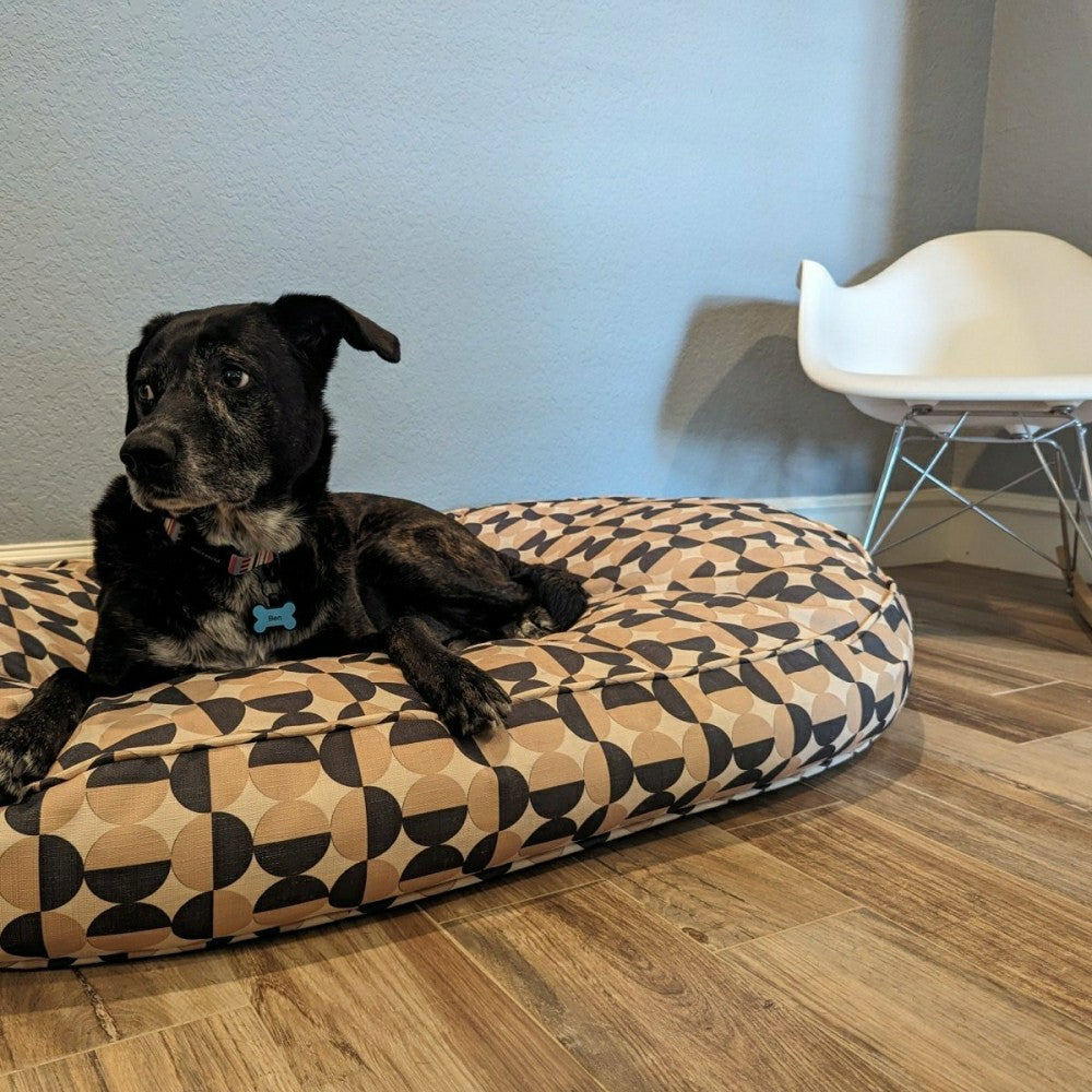Plow & Hearth Oval Lounger Bed