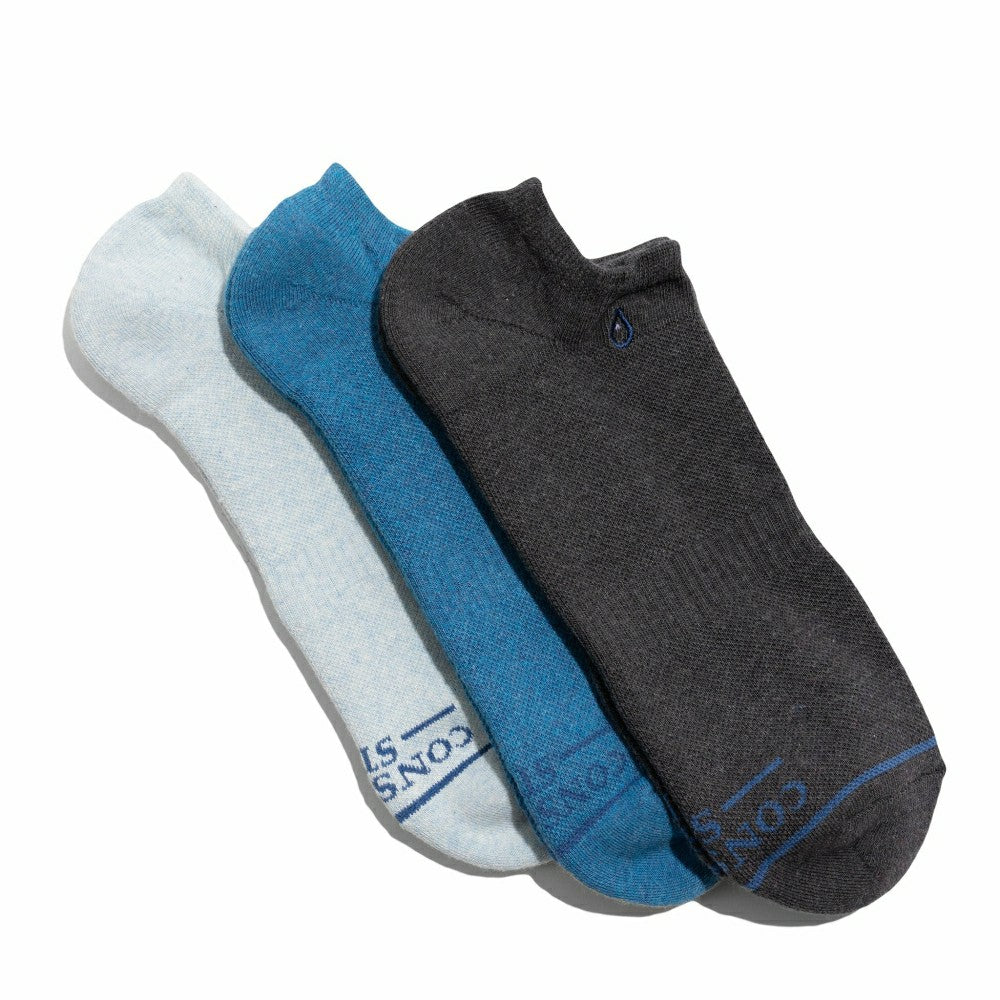 Plow & Hearth Socks that Give Water