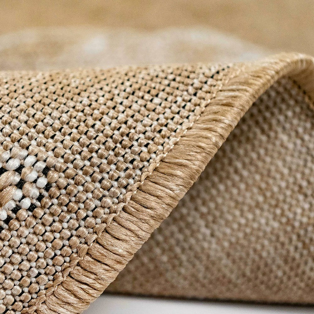 Plow & Hearth Indoor/Outdoor Textured Shells Polypropylene Rug, 7'10" Round