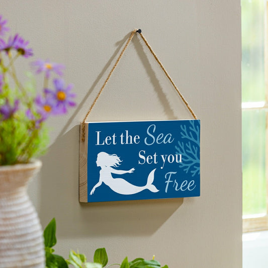 Plow & Hearth Southwest/Texas Blue Coastal Hanging Signs w/rope Landscape (11“x6”)​