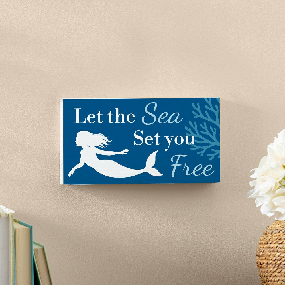 Plow & Hearth Southwest/Texas Blue Coastal Hanging Signs w/rope Landscape (11“x6”)​