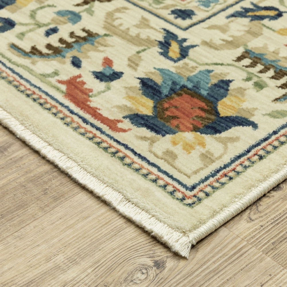 Plow & Hearth Indoor/Outdoor Clover Hill Border Polypropylene Rug, 6'7" x 9'6"