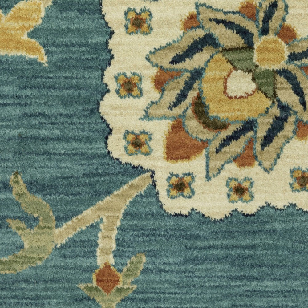 Plow & Hearth Clover Hill Gems Polypropylene Rug