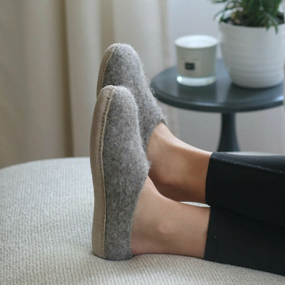 Plow & Hearth Womens Newport Wool House Shoe