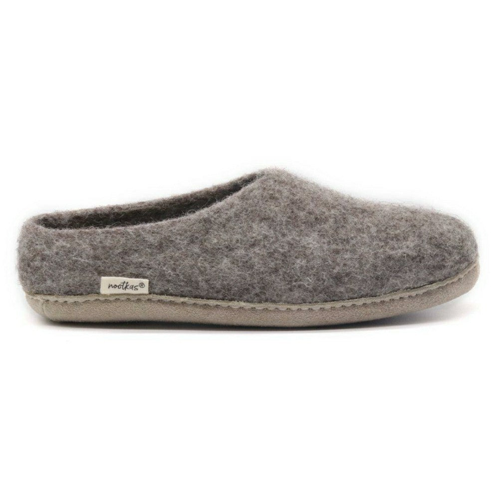 Plow & Hearth Mens Newport Wool House Shoe