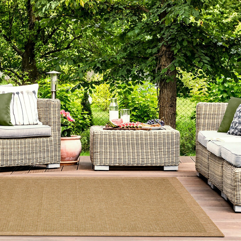Plow & Hearth Indoor/Outdoor Toulouse Border Print Rug, 7'10" x 9'10"
