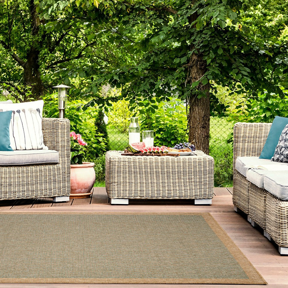 Plow & Hearth Indoor/Outdoor Toulouse Border Print Rug, 7'10" x 9'10"