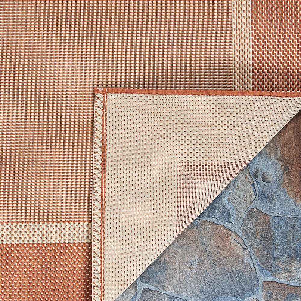 Plow & Hearth Veranda Framework Indoor/Outdoor Polypropylene Rug