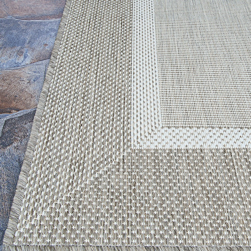 Plow & Hearth Veranda Framework Indoor/Outdoor Polypropylene Rug