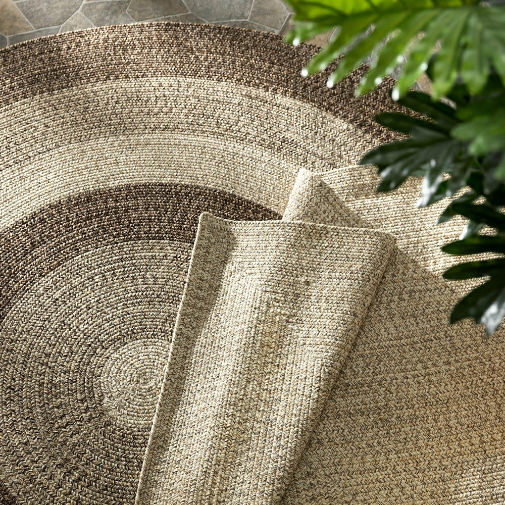 Plow & Hearth Indoor/Outdoor Oval Woodridge Braided Polypropylene Rug, 7'6" Round
