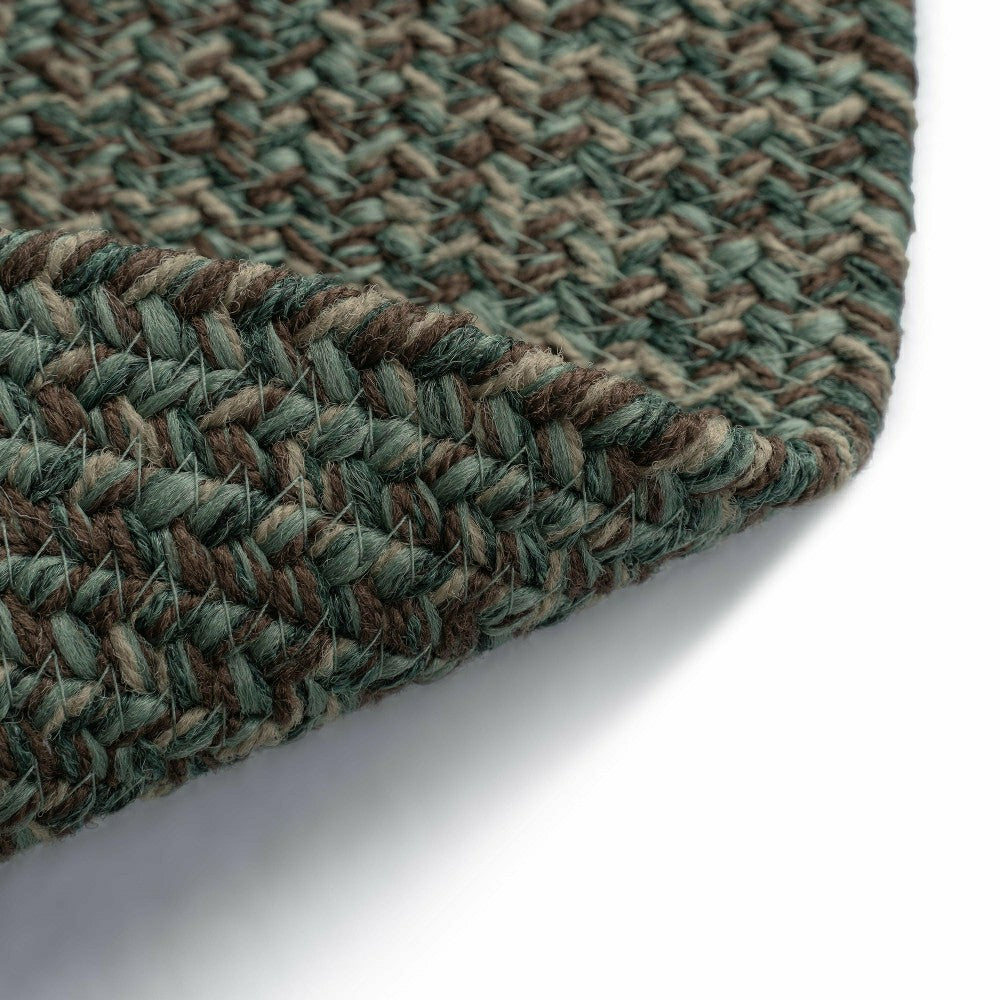 Plow & Hearth Indoor/Outdoor Oval Pine Creek Braided Polypropylene Rug, 2'7" x 9' Ru