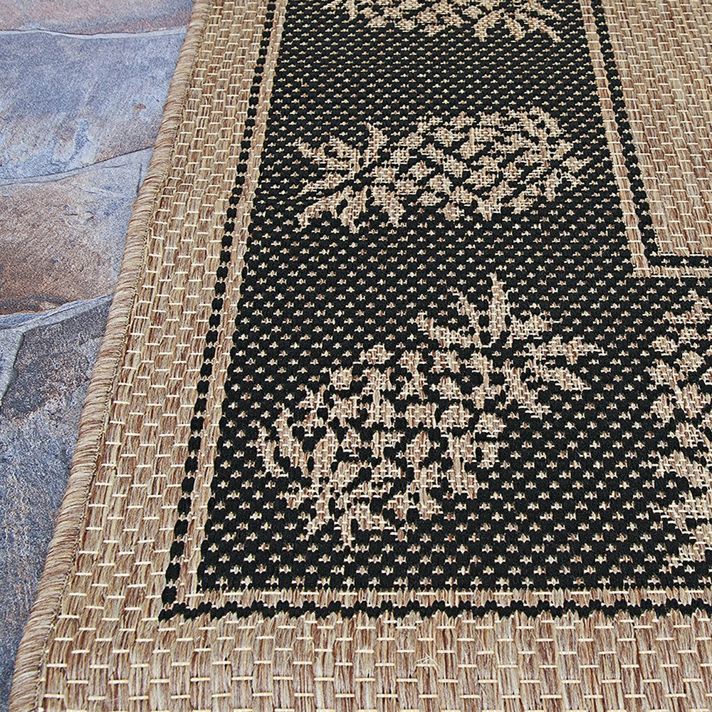Plow & Hearth Veranda Border Indoor/Outdoor Rug, 2' x 3'7"
